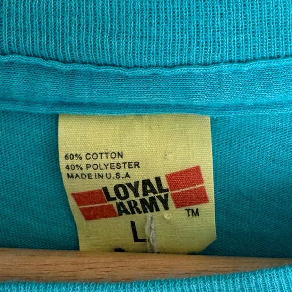 Loyal Army tshirt breakdancing hot dogs Who Let dogs out 00’s retro USA raygun - Picture 5 of 7